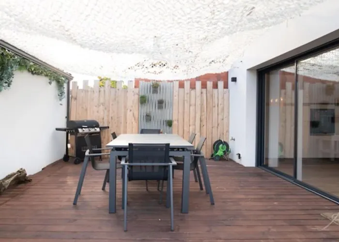 Сasa de vacaciones House 3 Comfort With Garden *